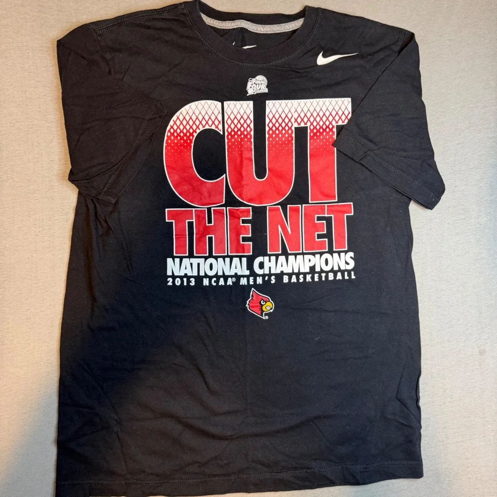 Nike Louisville Cardinals 2013 NCAA National Champions T-Shirt Mens Medium Black
